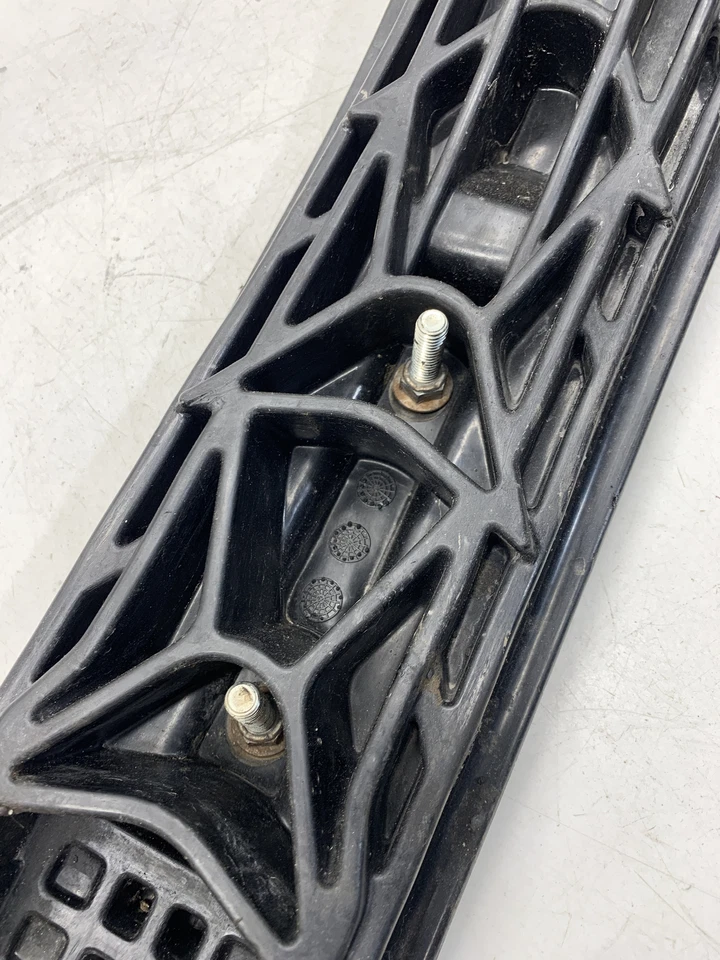 Esquí, plástico negro - Arctic Cat F8 58022 2008 Foto 3 de 4