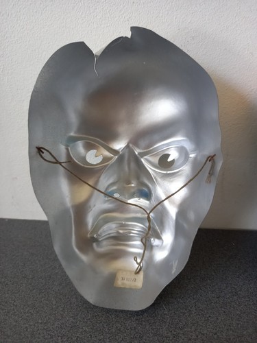 RARE VINTAGE LOT DE 2 MASQUES SURFER D'ARGENT MARVEL ( FESTA?) - Bild 3 von 9