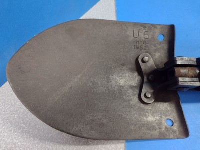 Korean War Era US Army Folding Shovel/Pick Entrenching Tool 1952