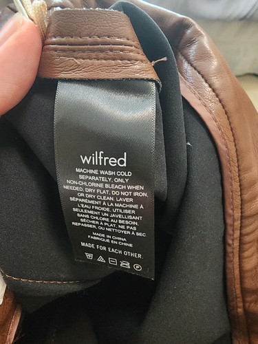 Aritzia Wilfred Patio Vegan Mini Skirt - Picture 5 of 6