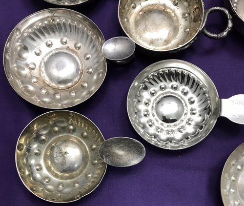 12 pezzi TASTEVINS / TAZZE DEGUSTAZIONE VINO placcato argento, latta/pewter e metallo misure miste - Foto 4 di 12