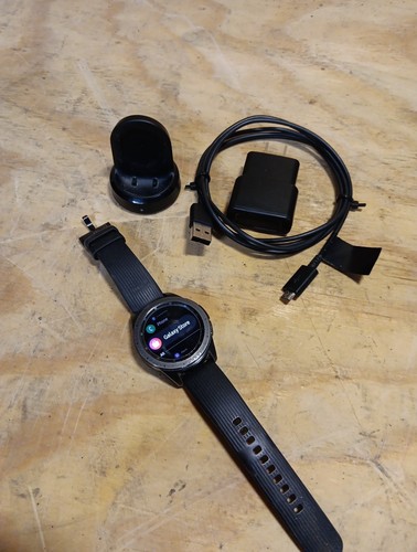 Samsung Galaxy Watch SM-R810 Midnight Black Case Classic Buckle Onyx Black - Picture 6 of 6