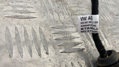 VW Passat B8 R-line  ESTATE 2015-2024 ELECTRIC TAILGATE STRUT 3G9 827 851 C - Picture 2 of 7