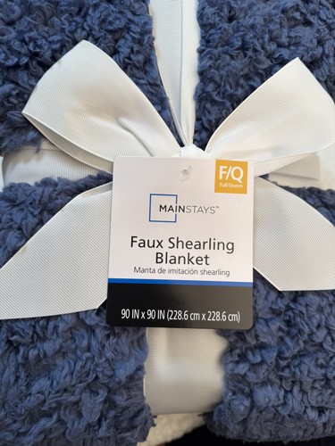 Mainstays Faux Shearling Blanket, Navy Blue, Full/Queen 90"X90", for Adult - Picture 3 of 4