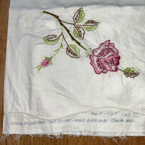Wonderart Hemstitch Edge 2 Pillowcase Tubings Floral 100% Cotton Started USA VTG - Picture 4 of 14