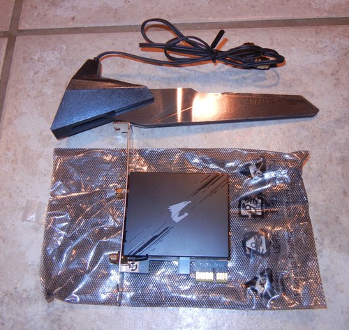 GIGABYTE WiFi 6E GC-WBAX210 2x2 802.11ax/ Tri-Band WiFi/Bluetooth 5.2/ PCIe Card - Picture 2 of 2