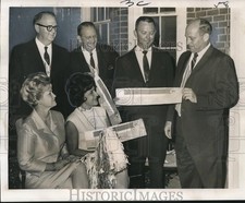 1967 Press Photo Members of the Tulane University Alumni Association at Event