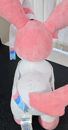 Build A Bear Pokemon Sylveon mit vollem Outfit (Cape, Sleeper) & funktionierenden Sounds - Bild 13 von 19
