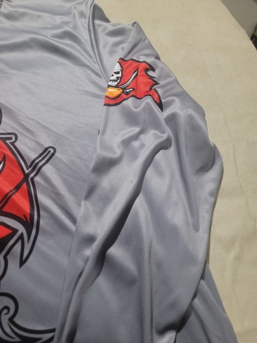 Tampa Bay Buccaneers Adult Gray NFL Long Sleeve Shirt Ship Logo Mens Worn Large - Picture 3 of 7