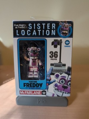Five Nights at Freddy s Sister Location   McFarlane Funtime Foxy With Stage Left