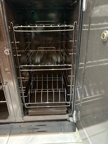 GAS LEISURE CLASSIC 90CM RANGE COOKER IN BLACK AND BRASS, Ref--ED258 - Picture 10 of 11