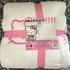 Hello Kitty Rainbow Ombr  plush Blanket Full/Queen size. NEW