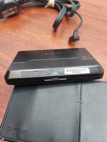 Garmin Nuvi 265W GPS w/Bluetooth  - Picture 8 of 10