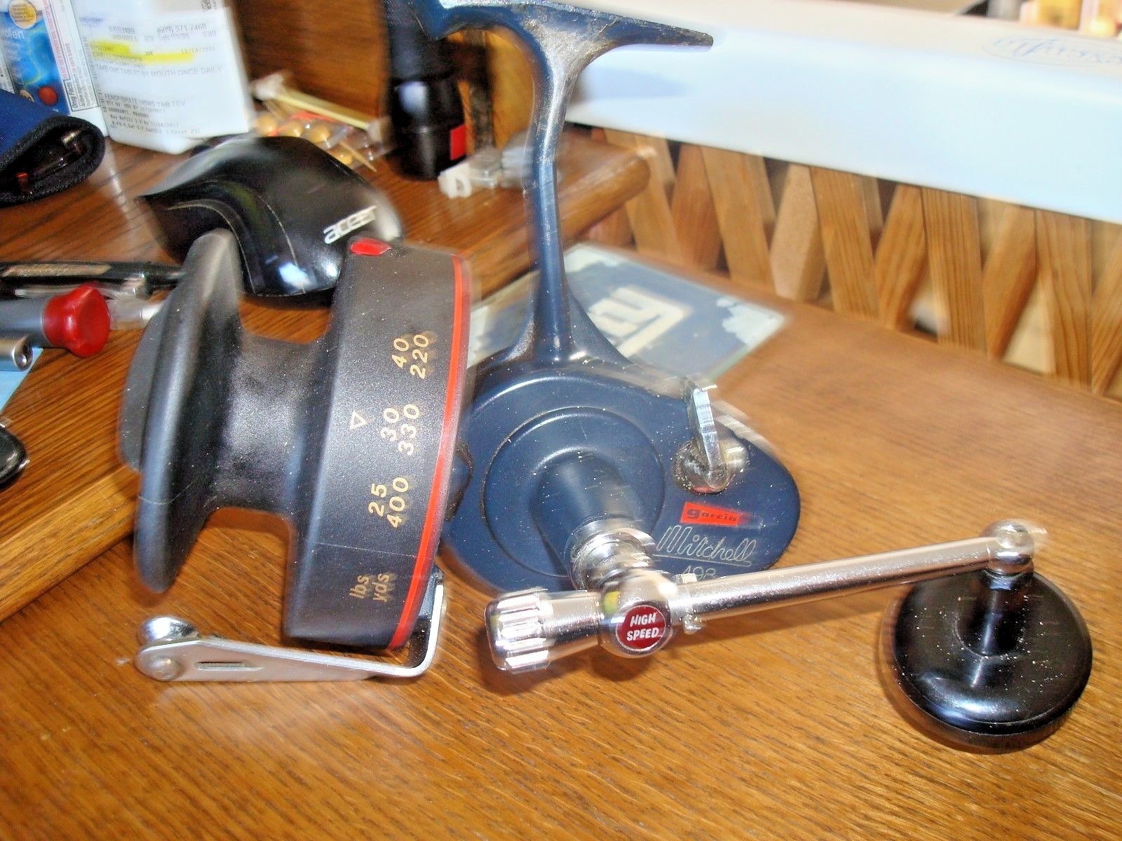 MITCHELL 498BIG SURF REELMANUAL P/UH/S HANDLE MITCHELL 498BIG SURF P/UH/S REELMANUAL P/UH/S SURF HANDLE 949bd4