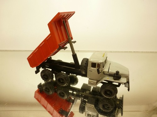 ELECON URAL 55571 DUMP TRUCK 6x6 - GREY+RED 1:43 - GOOD CONDITION - Picture 8 of 9