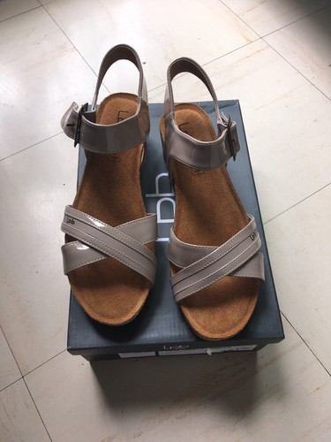 Sandales neuves T39 Les Petites Bombes - Photo 1/10