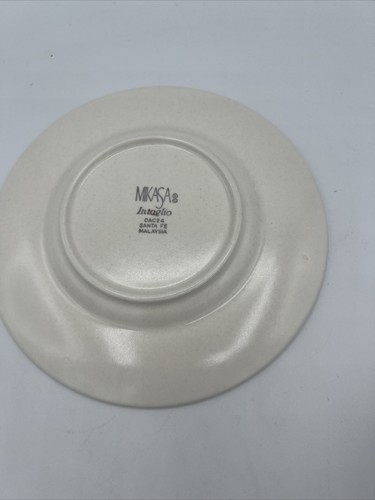 Mikasa Intaglio CAC24 Santa Fe Bread/Dessert Plates - Set of Four - Picture 3 of 10