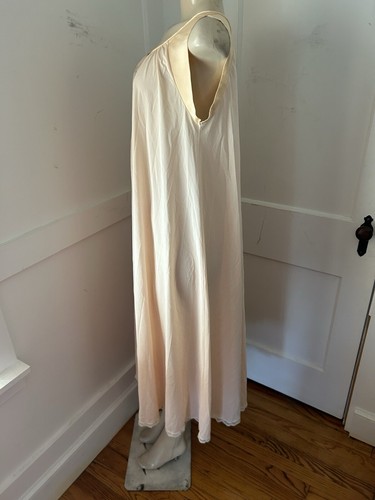 Vtg Lucie Ann Beverly Hills Long Full Nightgown Floral Appliqué Blush Pink P M - Picture 4 of 12