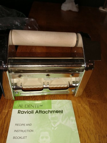 Villa Ware #177-25 Ravioli Attachment - Al Dente #177 &Atlas #150 Pasta Machines - Picture 5 of 7