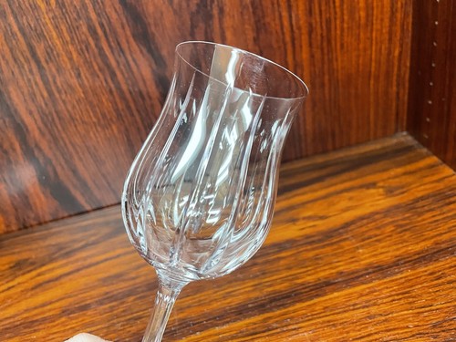 Set of 3 Villeroy & Boch LUCIA 6 5/8” White Wine Glasses - Picture 5 of 10