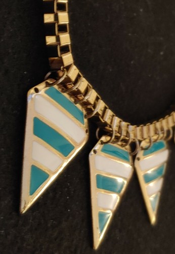 Necklace ( stamped "M" ) Vintage ENAMEL / Gold Tone ( 17in / 2 1/2in Ext ) - Picture 6 of 12