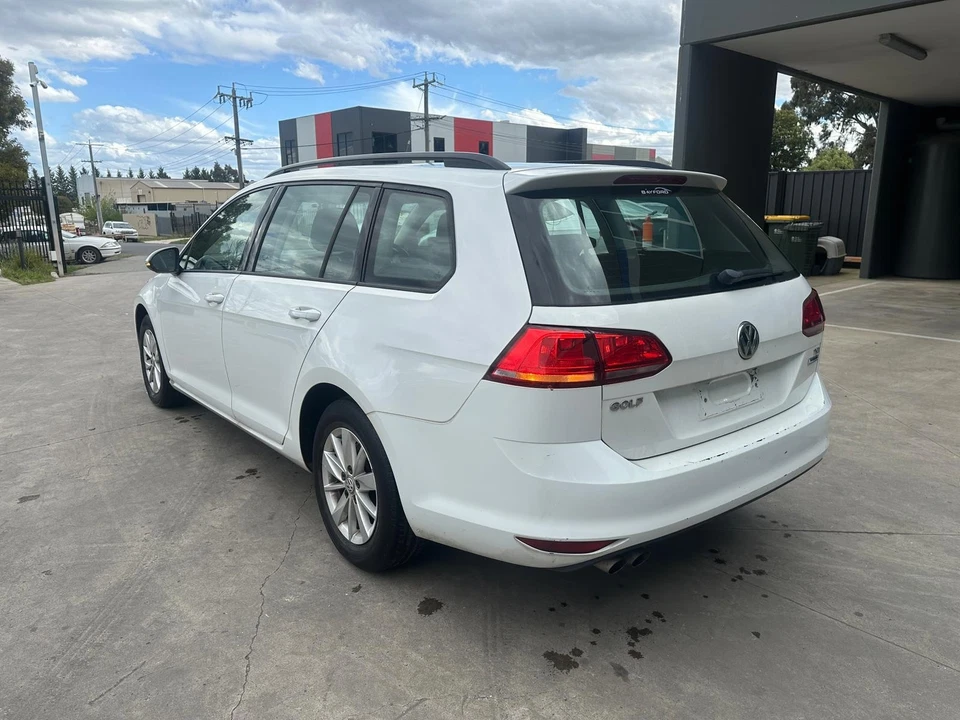 VOLKSWAGEN GOLF GEN 7 11/2012-08/2020 A/C COMPRESSOR 1.4L PETROL 5Q0820803F - image 3 of 4