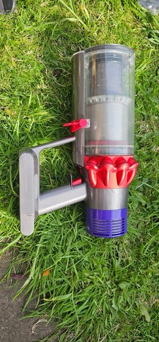 Dyson V10 Cyclone Total Clean Cordless Vacuum Cleaner And Accessories - Imagen 2 de 19