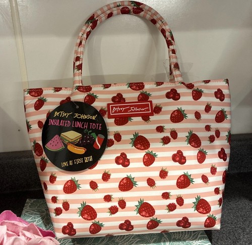 Betsey Johnson Strawberries Insulated Lunch Tote Bag Purse Cooler - Picture 6 of 13