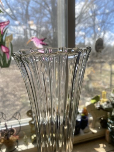 Vintage Fenton LIKE Clear Ribbed Swung Vase 17.5” Tall MCM Has A Maker Stamp - Picture 11 of 14