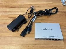 Ubiquiti Networks UniFi 8 Port Managed Gigabit Ethernet PoE Switch - US-8-60W