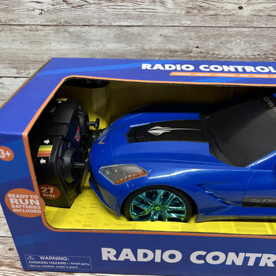 Stingray Blue Corvette Radio Control Car w/ Controller #27/49 MHz