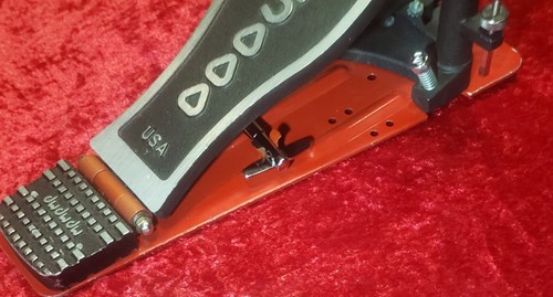 DW 5000 Accelerator Double Bass Drum Pedal Double Chain. Fantastic Set-up!! - Picture 12 of 19