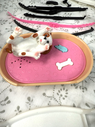 Vintage Mattel 90s Barbie Accessories, Pets and other items, 83 Pieces total - Picture 8 of 13