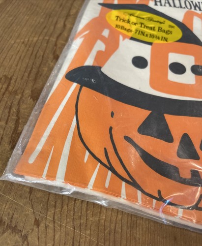 Vintage Happy Halloween Large Treat Bags 7” X 10.75” Unopened American Greetings - Picture 7 of 13