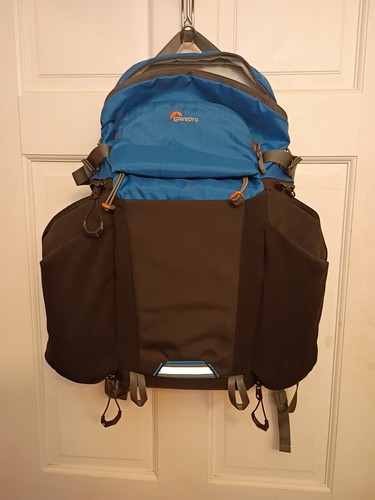 Lowepro Photo Active BP 200 AW Backpack Blue & Black - Picture 2 of 9
