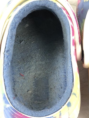 Crocs Classic Fuzz Lined Clog Shoes Womens Size 8 Tie Dye Rainbow Slippers Cozy - Picture 4 of 9