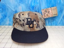 Vtg. Fall Camo Ducks Unlimited committee trucker Hat Black Bill, flying mallards