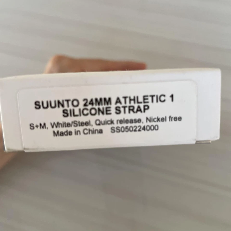 Correa de silicona blanca SUUNTO Athletic 1 24 mm compatible con SUUNTO 5 Foto 3 de 3