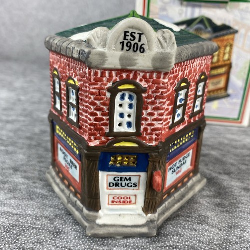 Home Town America 1993 Light Ready Porcelain Christmas House "Gem Drugs" - Picture 2 of 10