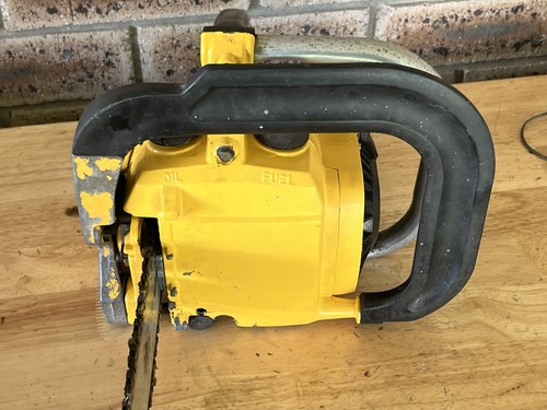 Vintage McCulloch Eager Beaver Chainsaw - Picture 5 of 6