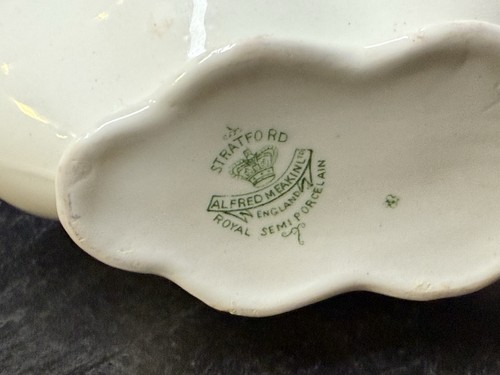 Alfred Meakin Stratford GRAVY BOAT White Green Flowers & Gold Accents - Picture 6 of 7