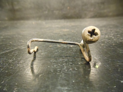 1982 KAWASAKI KDX80 KDX 80 STATOR WIRE CABLE HOLD - Picture 1 of 3