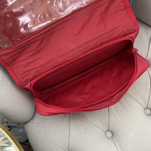 ❤️ Clarins Red Makeup hang hanger fold Toiletry Travel Bag Organizer pouch - Picture 6 of 7