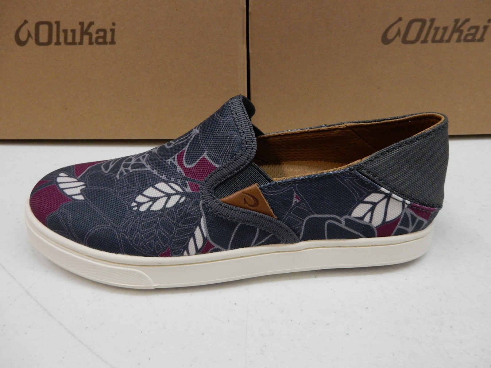 OLUKAI Damenschuhe PEHUEA PRINT DARK SHADOW MAGENTA SIZE 6 OLUKAI Damenschuhe PEHUEA PRINT DARK SHADOW MAGENTA SIZE 6