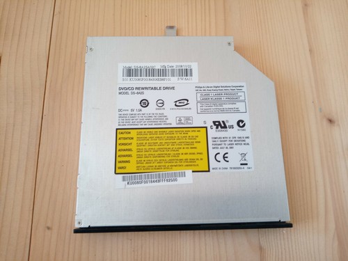 GRAVEUR DVD-R/RW EMachine EMG720 / Philips & Lite-on / DS-8A2S  - Picture 1 of 3