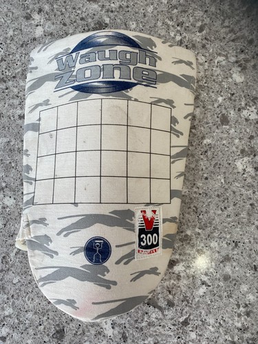 Vintage Waugh Zone Slazenger Panther V300 Mark Waugh Youth Thigh Pad Stick Man