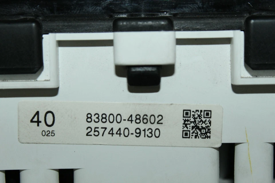 Speedometer Instrument Cluster Dash Panel 2008 & 09 Lexus RX350 109,361 Miles - Image 3 of 4