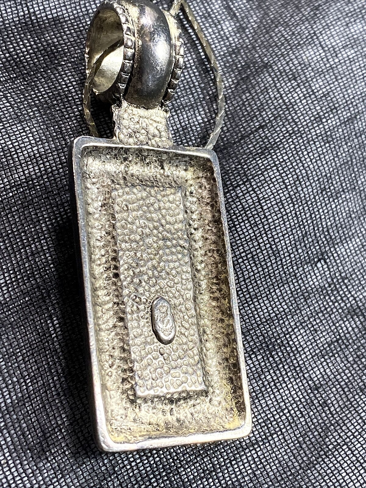 Picture 4 of 9