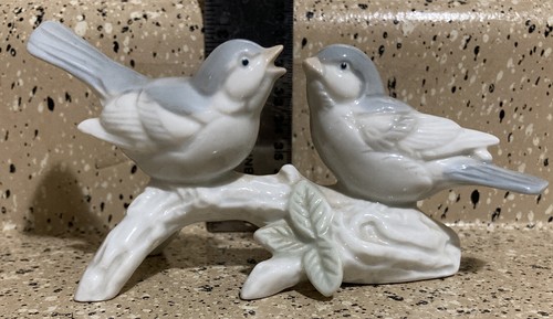 VINTAGE OMC OTAGIRI Birds CREAM & GREY PORCELAIN FIGURINES MADE IN JAPAN - Picture 3 of 6