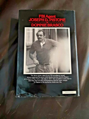 DONNIE BRASCO by Joseph Pistone 1987 hardback first edition Mafia Undercover - Picture 2 of 7